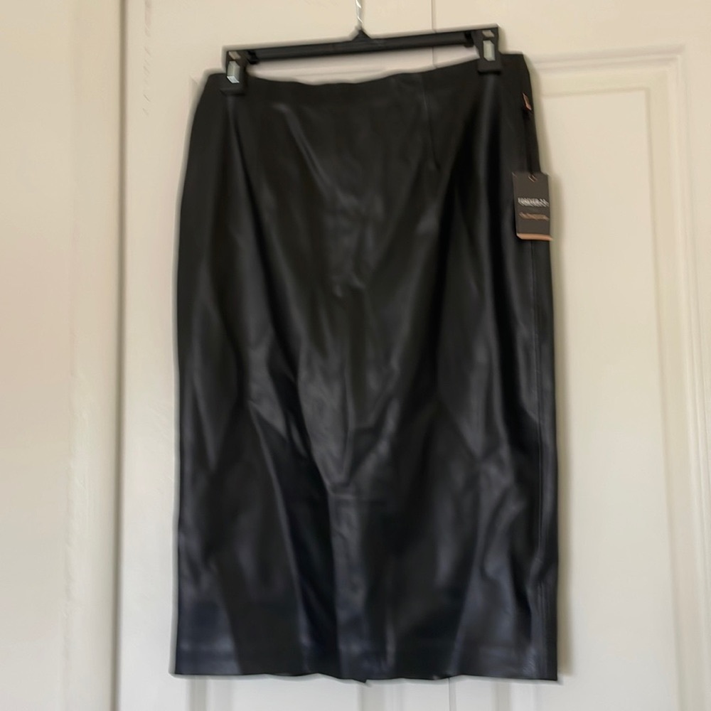 Forever 21 Faux leather black pencil skirt